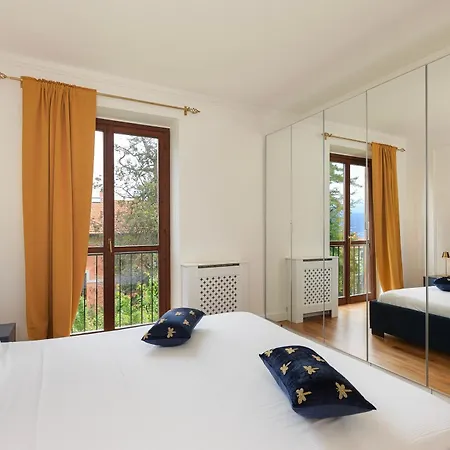 דירה Raffaello סטרסה